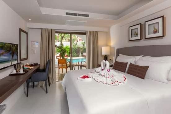 The Top Patong Resort Luaran gambar