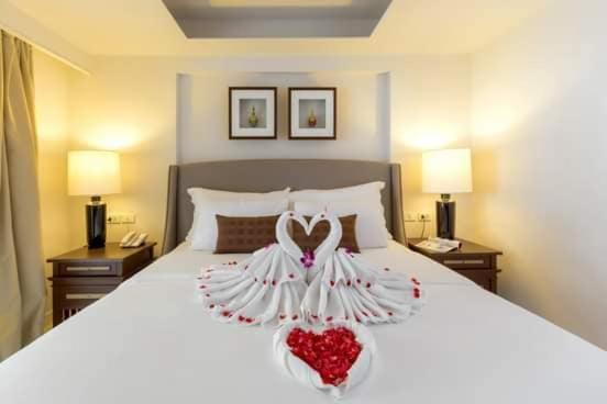 The Top Patong Resort Luaran gambar